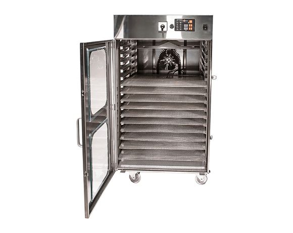 SUSHIMO FD4000 dehydrator with a capacity of up to 36 kg